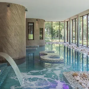 Hotel Chateau De Massillan, Uchaux